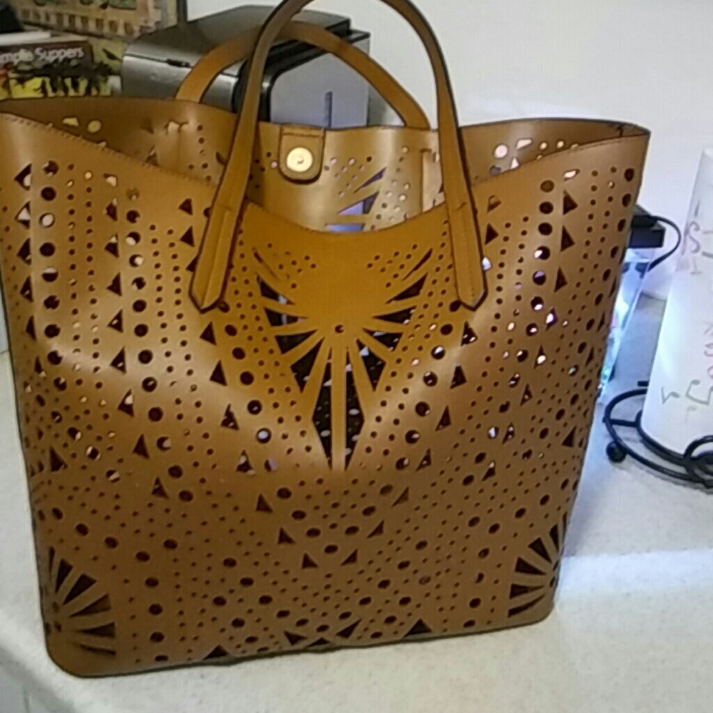 Cut out tote....